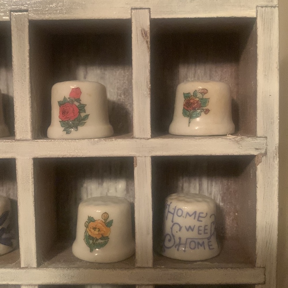 Porcelain Flower Thimble Collection! - Picture 3 of 5
